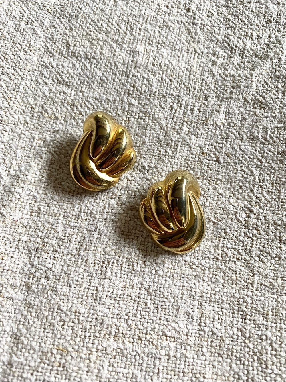 VTG Garmentory Gold Stud Earrings